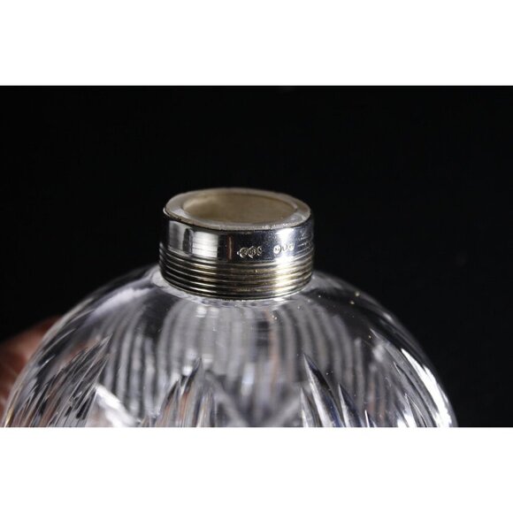 Large 1890 Victorian large silver topped perfume bottle, fancy cologne bottle - Picture 2 of 10